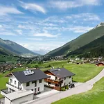 Neustift Near Stubai Glacier דירה